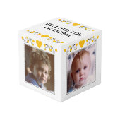 4つの画像を追加する私たちはおばあちゃんの黄色を愛する フォトキューブ (正面アングル)