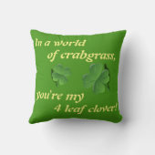 4つの葉のクローバー クッション (裏面)