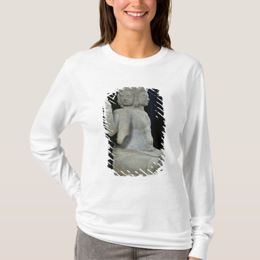 4つの顔を搭載するBrahmaの彫刻 Tシャツ (正面)