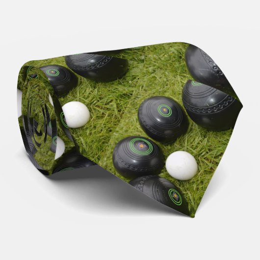 4つの黒い芝生のボウルとジャック ネクタイ (ロール)