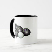 4つの黒い芝生のボウルと子猫 マグカップ (正面左)