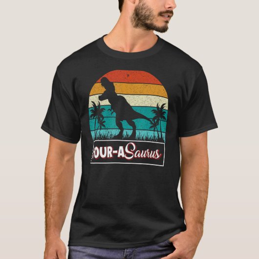 4つのAサウルス誕生日レックス4歳Dino 4th Din Tシャツ (正面)