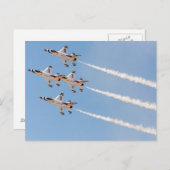 4つのF-16雷鳥は近い形で飛ぶ ポストカード (正面/裏面)