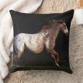 4つを走っているAppaloosaの馬 クッション (ブランケット)