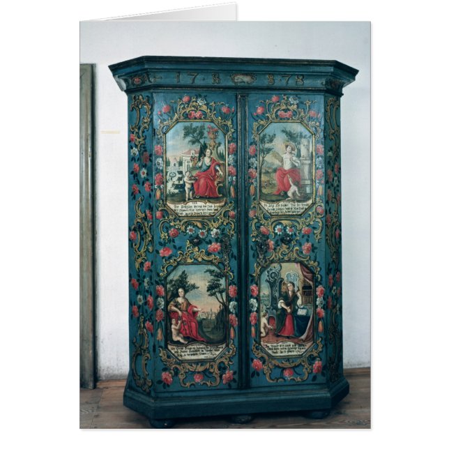 4の場面と飾られるワードローブ (正面)