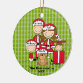 4の家族と犬のクリスマス装飾付き セラミックオーナメント (左)