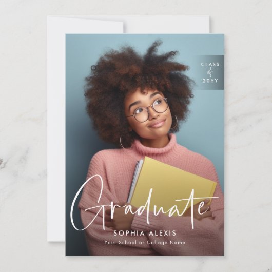 4フォトホワイトオーバーレイエレガントスクリプト卒業 案内状 (正面)