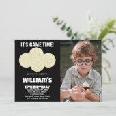 4ボールブラックバレーボール誕生日（写真付） 招待状 (スタンド正面)