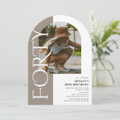 4ミニマル月の写真40歳の誕生日 招待状 (スタンド正面)