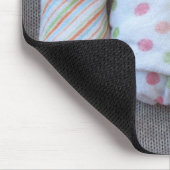 4人の小さいベビー: ポリマー粘土彫刻 マウスパッド (コーナー)