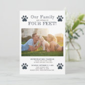 4人の足による新しい子犬の写真の発表 招待状 (スタンド正面)