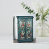 4人飾のシーンを持つワードローブ ポストカード (スタンド正面)