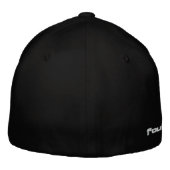 4分の4 – 白いロゴの前面/側面 刺繍入りキャップ (裏面)