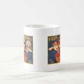 4匹の友人のヴィンテージのトマトの木枠のラベル犬 コーヒーマグカップ (中央)