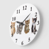 4匹の子猫の丸い時計 ラージ壁時計 (傾斜)