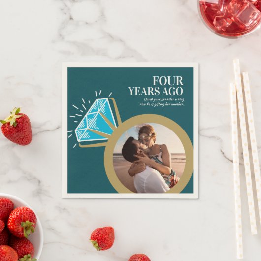 4周年結婚パーティー金ゴールドリング写真 スタンダードカクテルナプキン (インサイチュ)