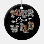 4回のワイルド4歳の誕生日4歳のサファリループ セラミックオーナメント (裏面)