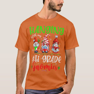 4年生のノームたちと一緒にクリスマスのイルミネーションを飾るノーム Tシャツ