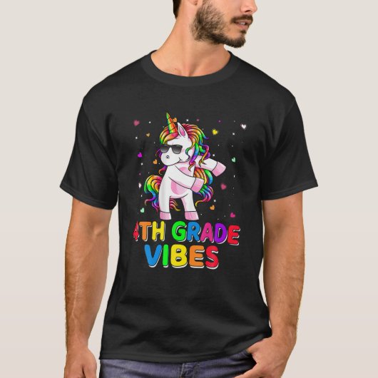 4年生のバイブがユニコーンを浮かべた4の初日 Tシャツ (正面)