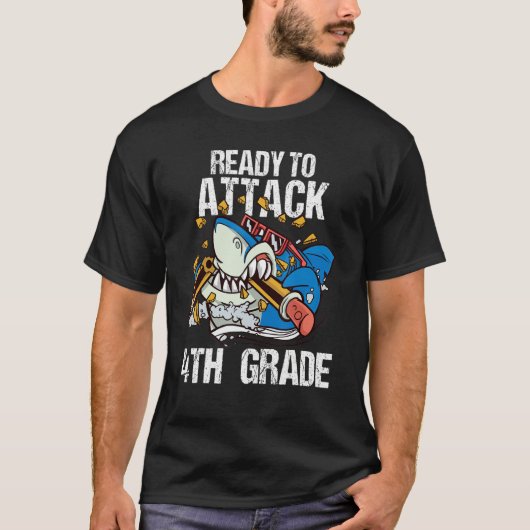 4年生の少年サメを攻撃する準備ができてschに戻る tシャツ (正面)