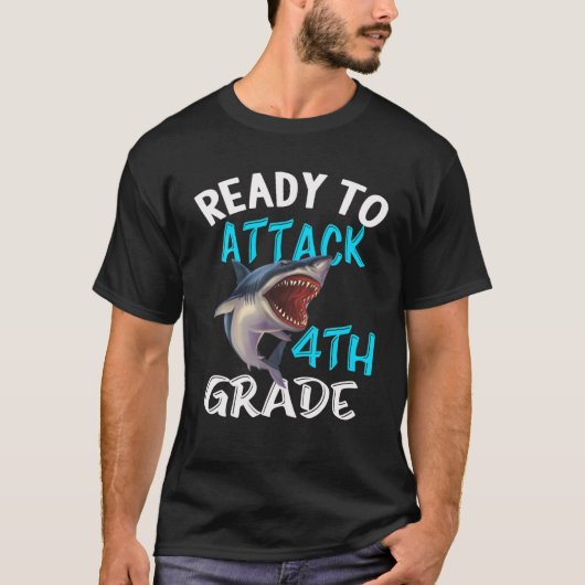 4年生の新学期Shを攻撃準備完了 Tシャツ (正面)