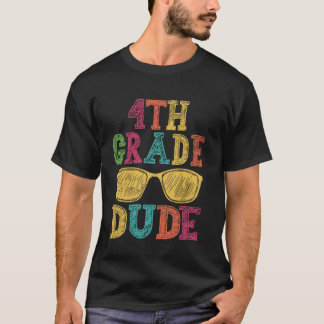4年生ダードおもしろい初日新学期スタッド Tシャツ