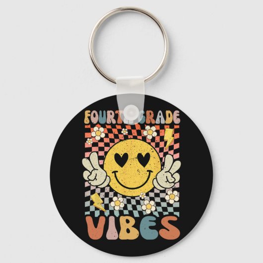 4年生Vibes 4年生レトロ先生1日目 キーホルダー (正面)