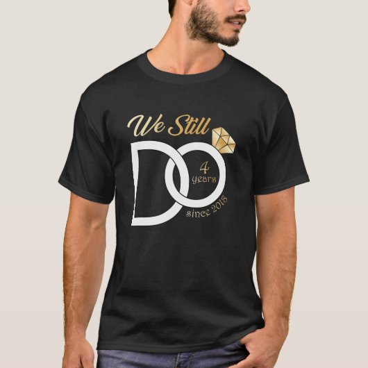 4年結婚目の記念日～からまだ4年 Tシャツ (正面)