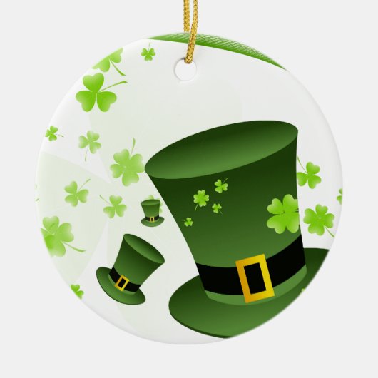 4枚の葉のクローバーが付いている小妖精の帽子 セラミックオーナメント (正面)