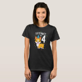 4歳のコーギー犬 4歳の誕生日パーティーの服 Ki Tシャツ (正面フル)