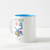 4歳の建物ブロックパーソナライズされた誕生日 ツートーンマグカップ (正面左)