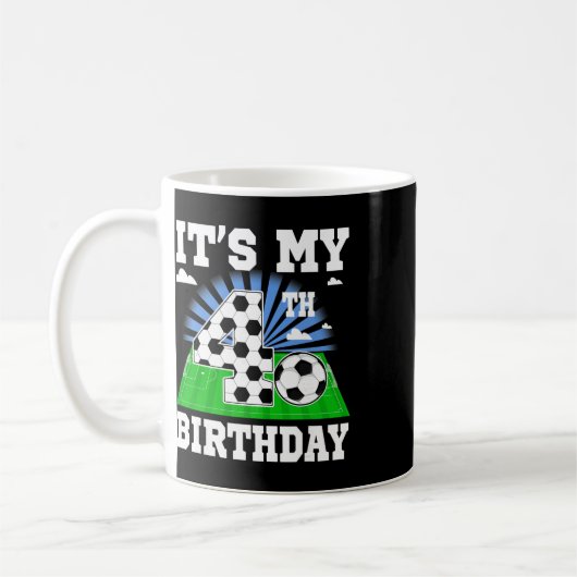 4歳の男の子 僕の4歳の誕生日 サッカーテーマ P コーヒーマグカップ (左)