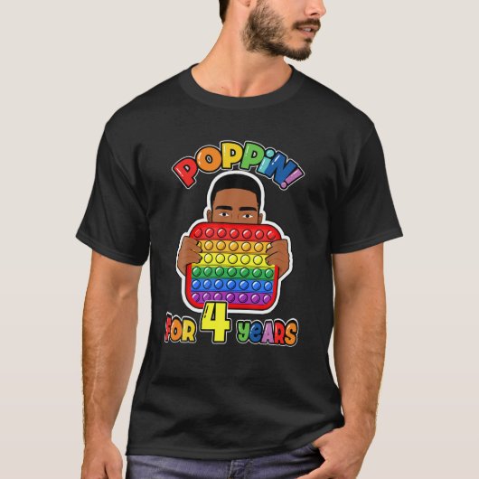 4歳の誕生日はポップ・アートの男の子アフリカ系アメリカ人 Tシャツ (正面)