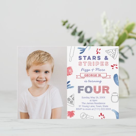 4歳の誕生日パーティースターとストライプピザ 招待状 (スタンド正面)