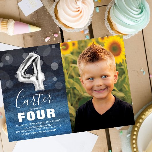 4歳の誕生日 シルバーバルーン | 青い写真パーティー 招待状
