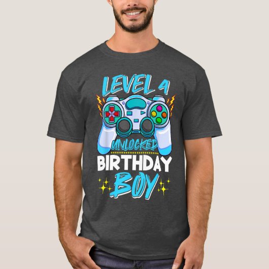 4歳男の子レベル4アンロック 4歳の誕生日ビデオ Tシャツ (正面)