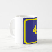 4番 コーヒーマグカップ (正面左)