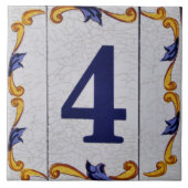 4番。 タイル (正面)