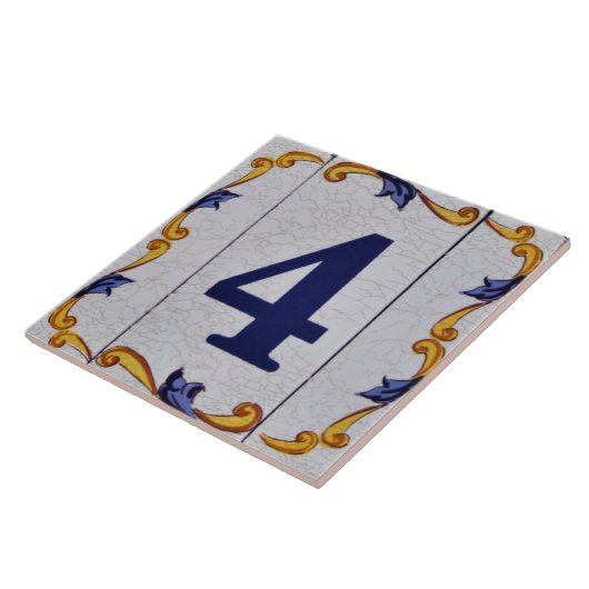 4番。 タイル (側面)