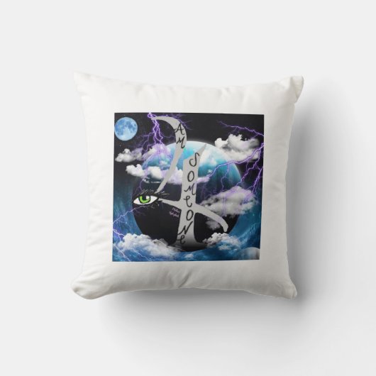 4目AM誰かの装飾用クッション クッション (正面)