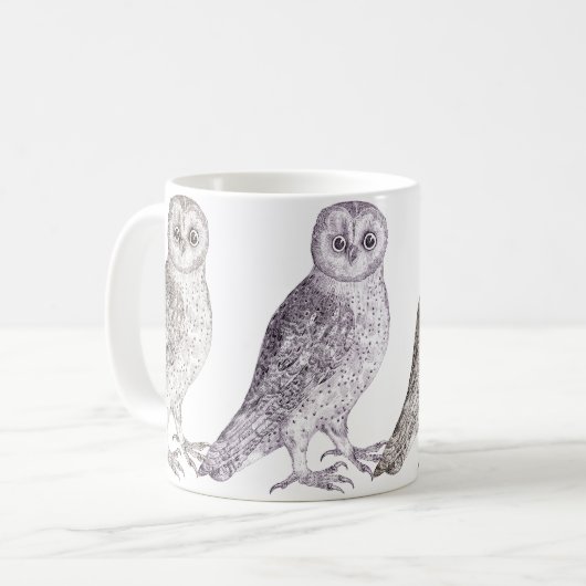 4羽のフクロウのコーヒー・マグ-斑点を付けられたフクロウの旧式なプリント コーヒーマグカップ (正面左)
