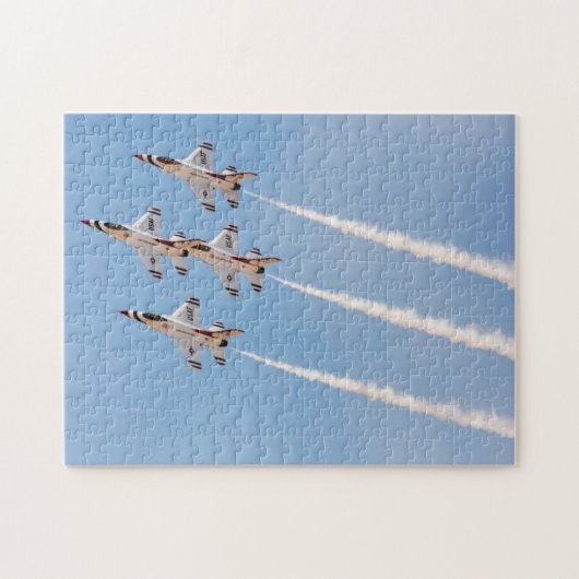 4羽のF-16雷鳥は密集隊形で飛びます ジグソーパズル (横)