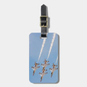 4羽のF-16雷鳥は密集隊形で飛びます ラゲッジタグ (正面縦)