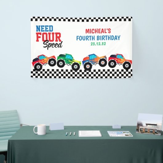 4速モンスタートラックレース4歳の誕生日を必要とする 横断幕 (トレードショー)