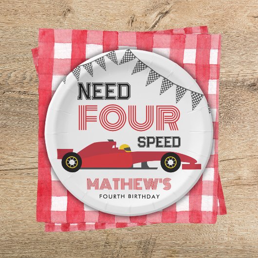 4速レースカー4th誕生日パーティーが必要 ペーパープレート