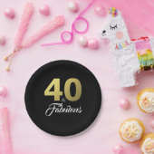 40と素晴らしいブラックと金ゴールド誕生日パーティー ペーパープレート (パーティー)
