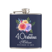40と素晴らしい文字 – 水彩フローラ誕生日 フラスク (正面)