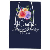 40と素晴らしい文字 – 水彩フローラ誕生日 ミディアムペーパーバッグ (裏面)