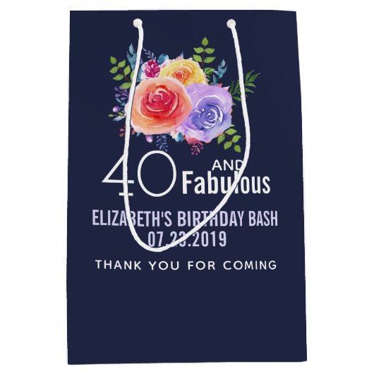 40と素晴らしい文字 – 水彩フローラ誕生日 ミディアムペーパーバッグ (正面)