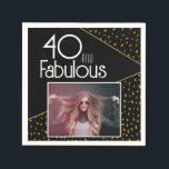 40と素晴らしい金ゴールドグリッター写真40th Birthday スタンダードカクテルナプキン<br><div class="desc">40と素晴らしいブラック金ゴールドグリッター写真40th Birthday Napkins.モダンデザインとトレンディータイポグラフィとフェイク金ゴールドグリッタースポット。彼女のために自分の40歳の誕生日パーティー紙ナプキンを作る。</div>